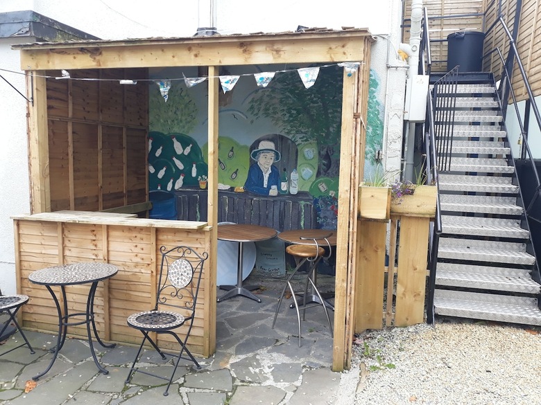 Apartamentos Matty's Pub
