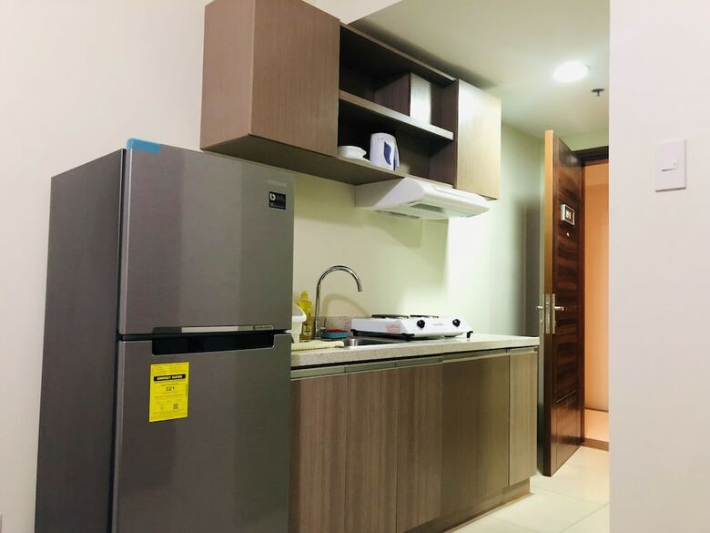 Cozy Furnished Rooms At Horizons 101