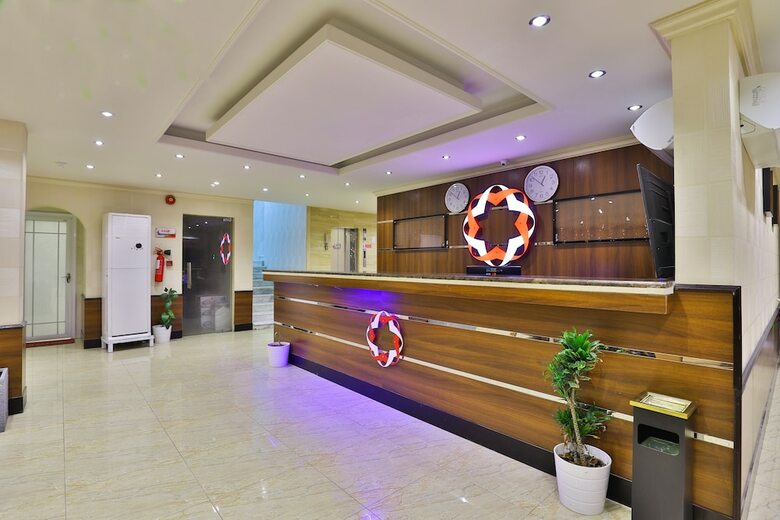 Oyo 240 Roshan Gulf Hotel Suites