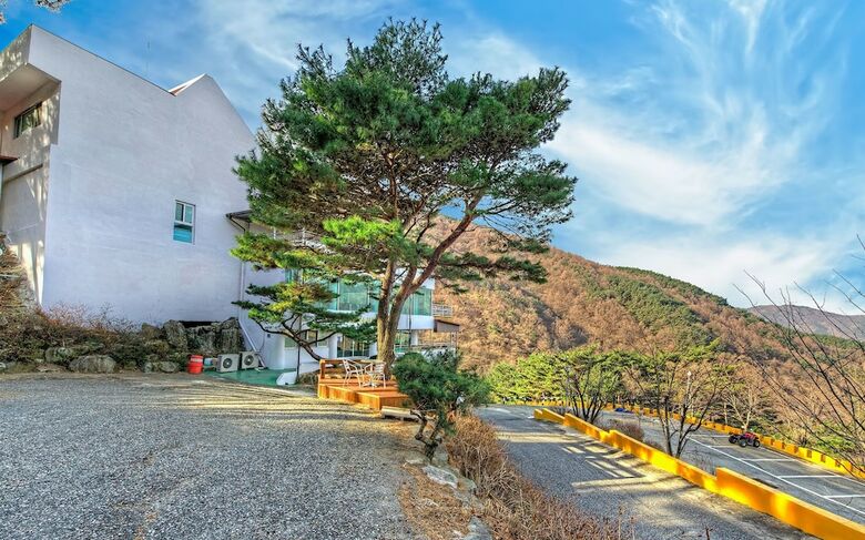 Jirisan Shinsegae Resort