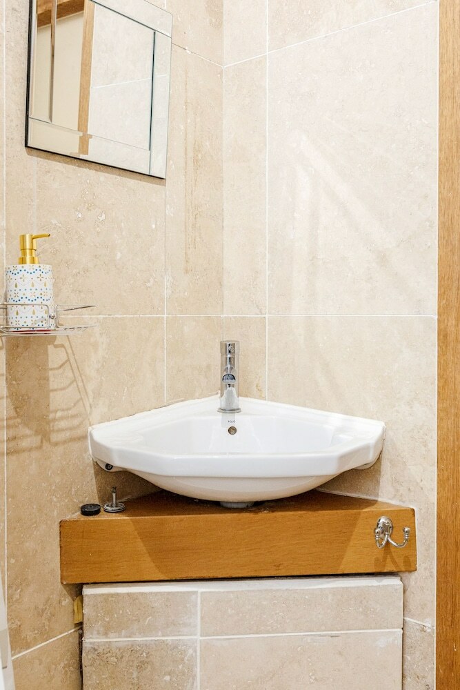 Charming Covent Garden Apartment