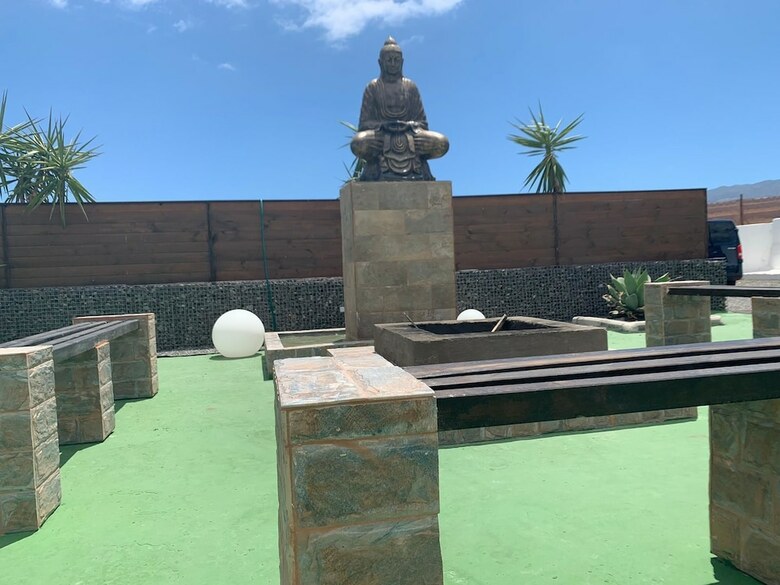 Hotel Valtisya House Pool & Airport