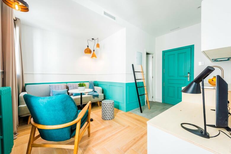 Apartamentos Be Mate Gran V�a Suites