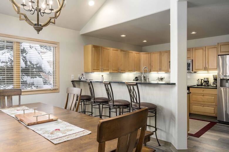 Cascades Townhomes Shasta 4