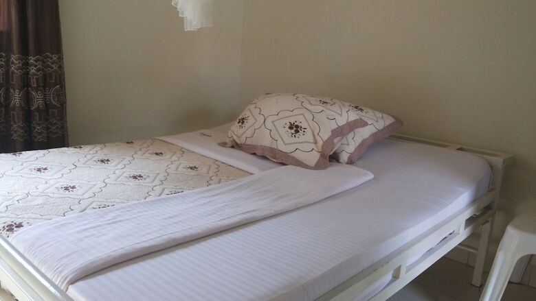 Lira Tasha Hotel