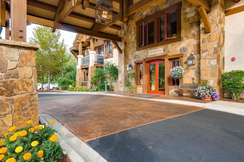 Eagleridge Townhomes 1455
