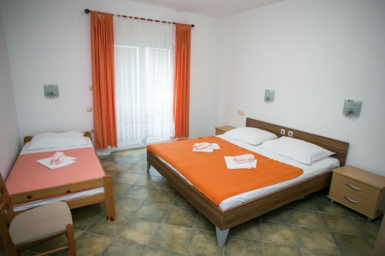 Apartments Dalmatinka Metajna Novalja