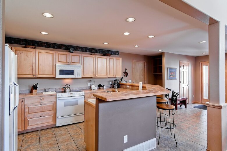 Cascades Townhomes Hood 1