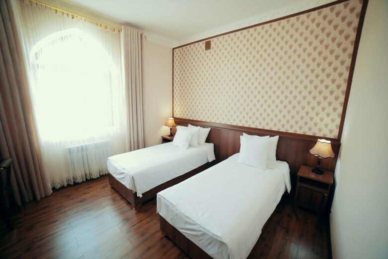 Hotel Erkin Palace