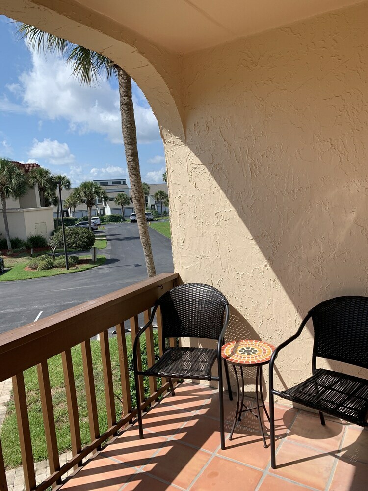 Beach Baby  Oceanside Condo St Augustine