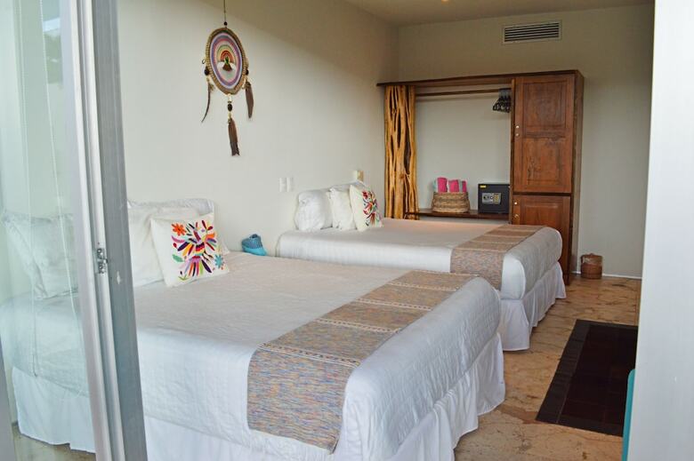 Aparthotel Luxury Condos At Magia