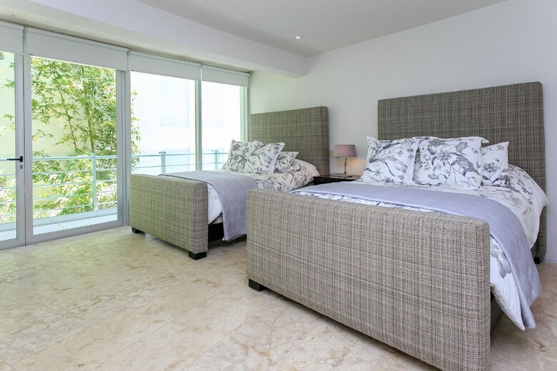 Aparthotel Luxury Condos At Magia
