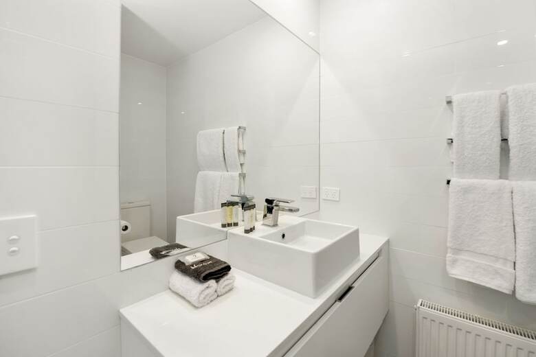 Hostal Linger Lakeside