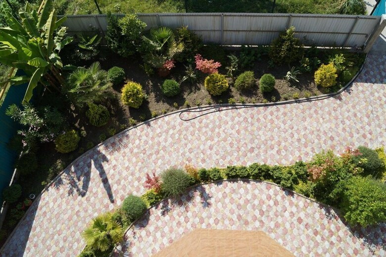 Hotel Rodnichok Guest House