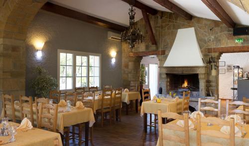 Hotel Logis Auberge Du Grand Ch�ne