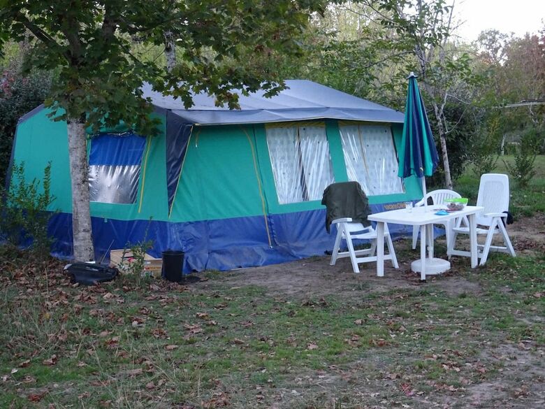 Camping Le Repaire - Tente Am�nag�e