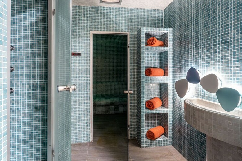 Elysian Luxury Hotel & Spa