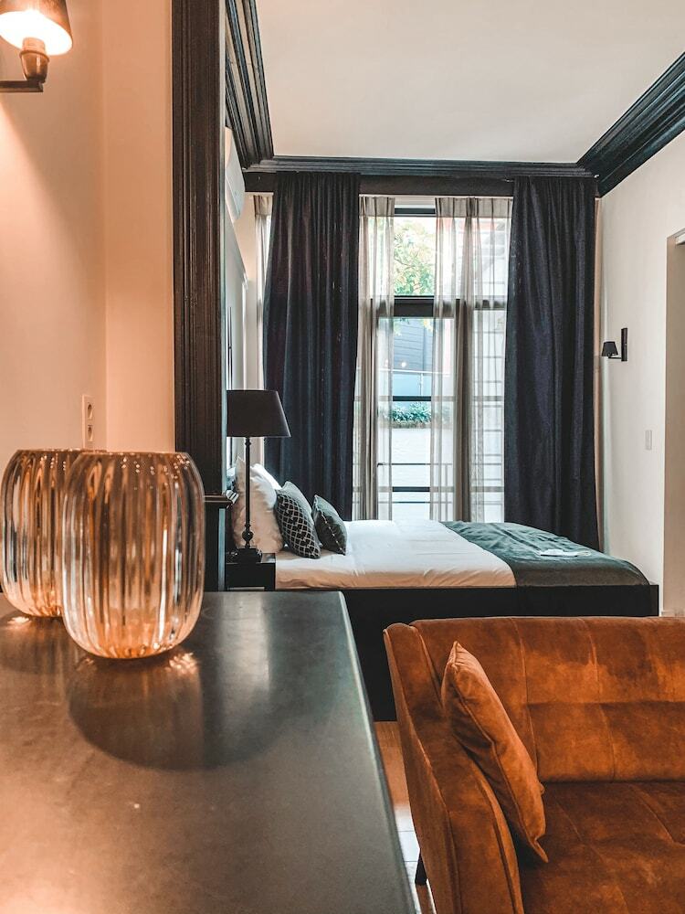 Bed & Breakfast B In Antwerp