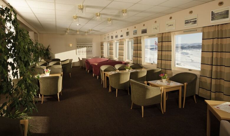 Hotel R�dungst�l H�yfjellshotell