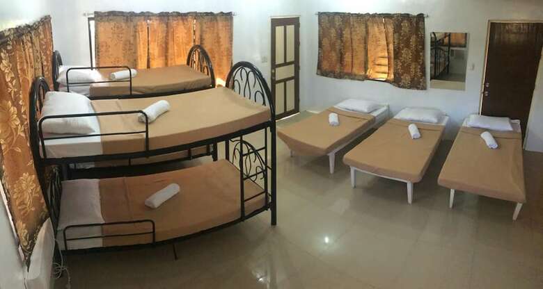 Hostal Pinpin Guesthouse - Hostel