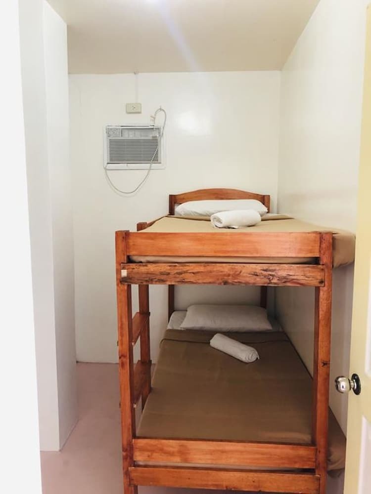 Hostal Pinpin Guesthouse - Hostel