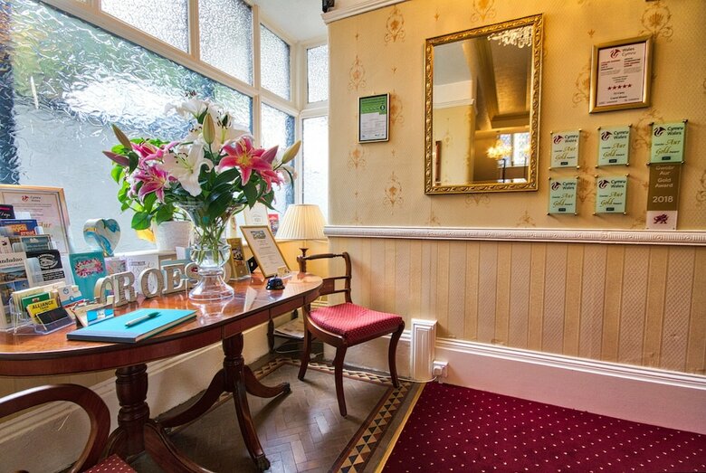 Hotel Holcombe House