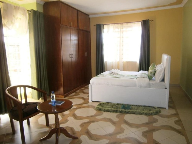 Hotel Elgon Village Guest House