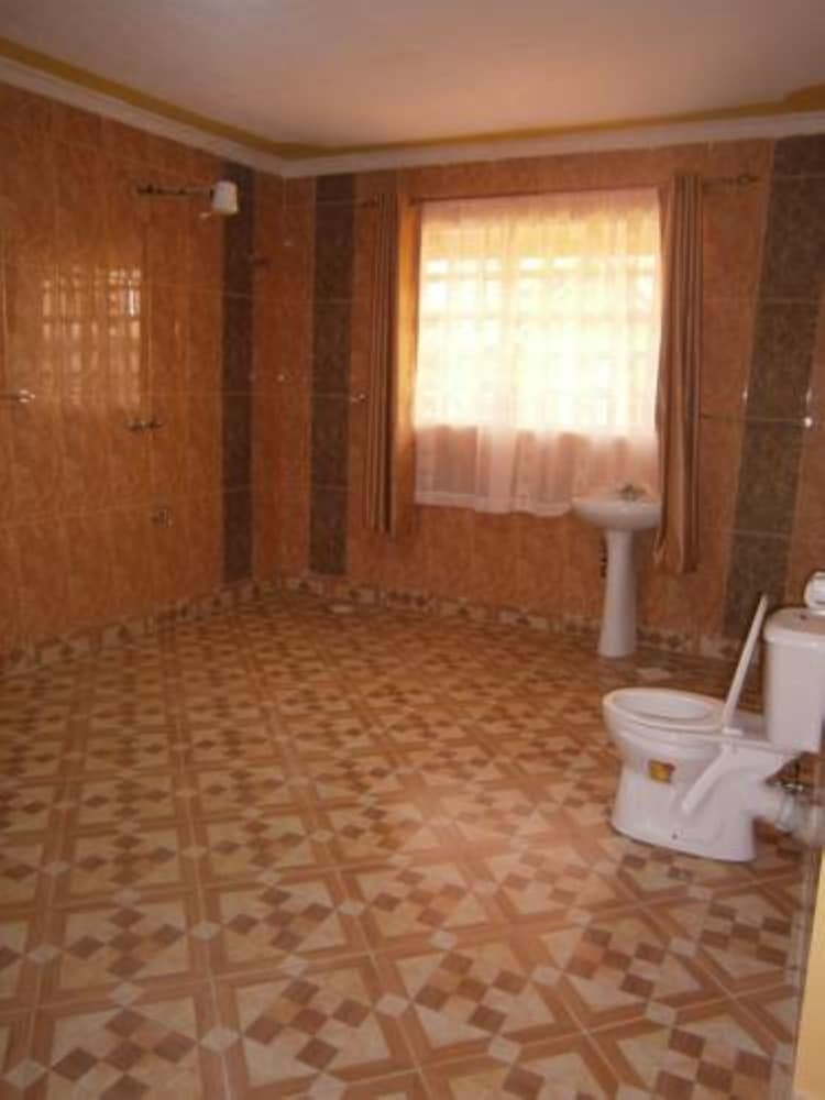 Hotel Elgon Village Guest House
