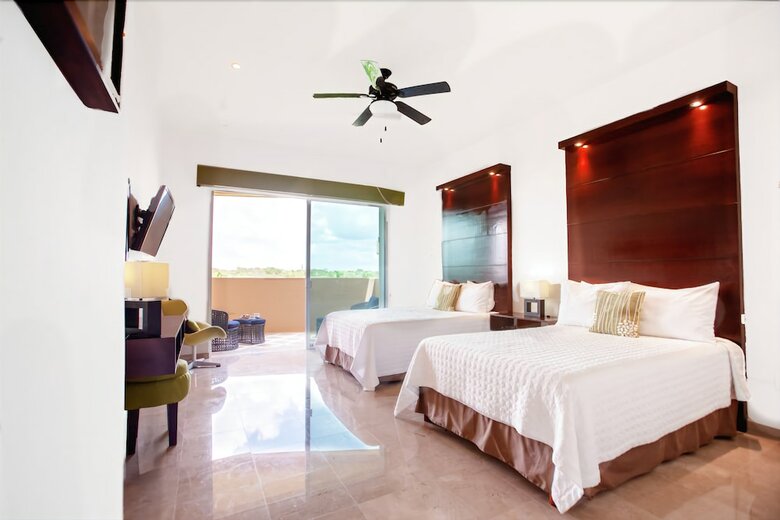Gran Peninsula 3br Condo By Rmh