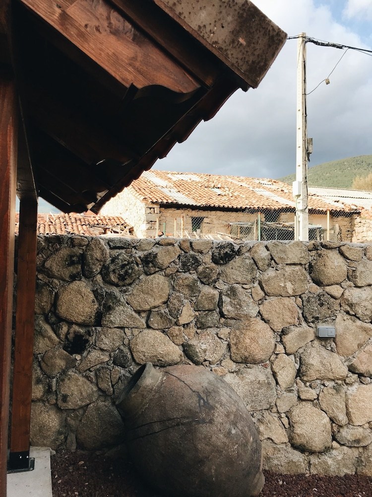 Apartamentos El Pajar de La Adrada