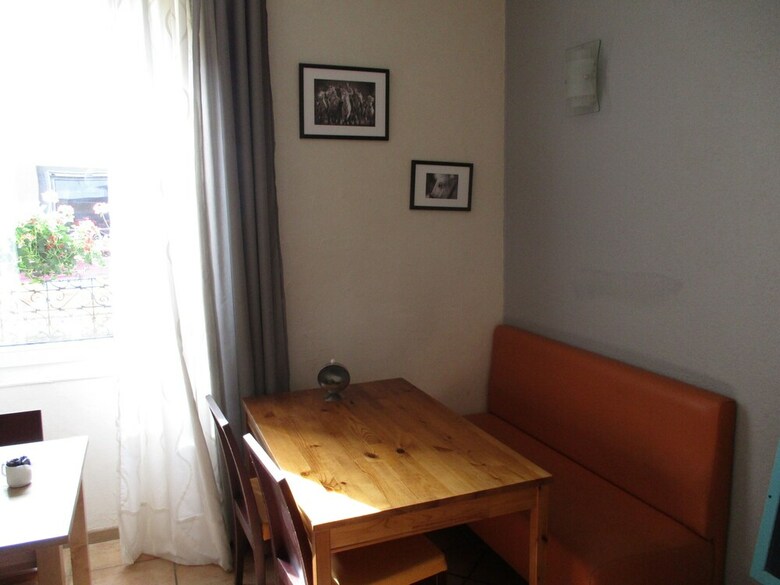 Hotel H�tel La Tour Des F�es