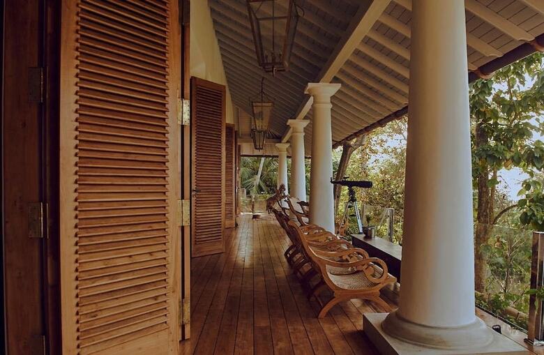 Villa Space