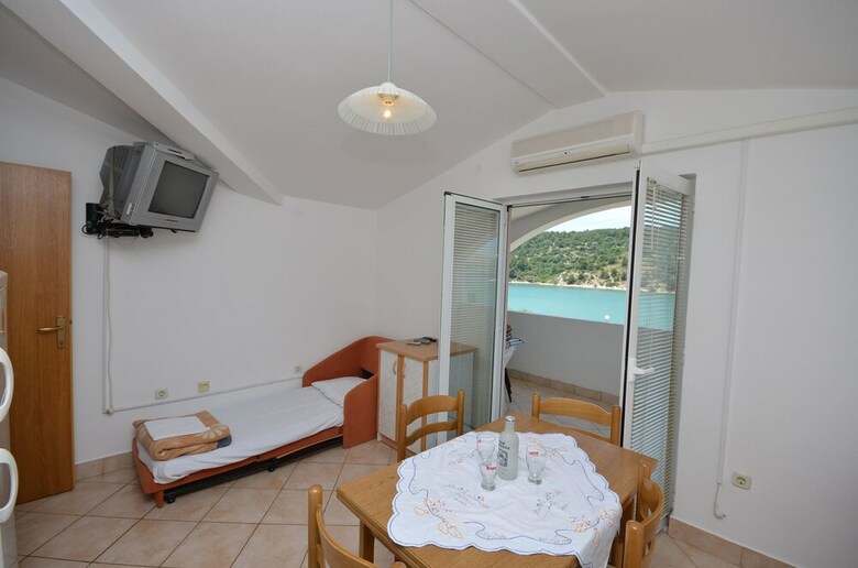 Apartments Zlatko