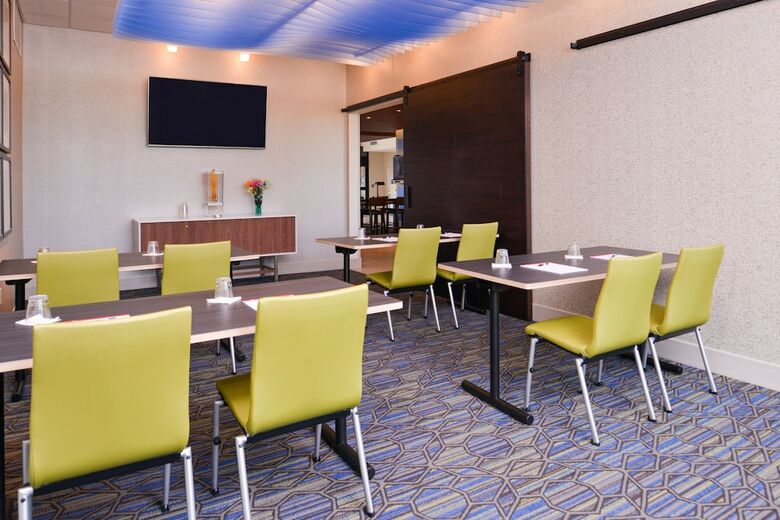 Hotel Holiday Inn Express & Suites Olathe West