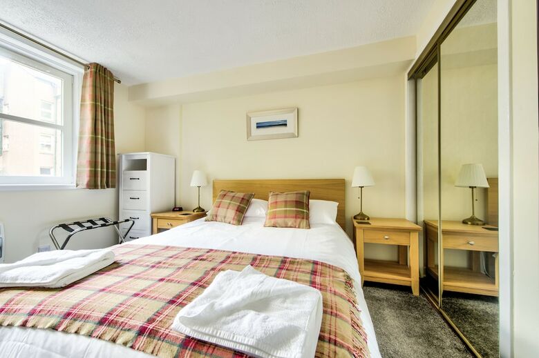 Hotel Grassmarket Apartment With Castle View
