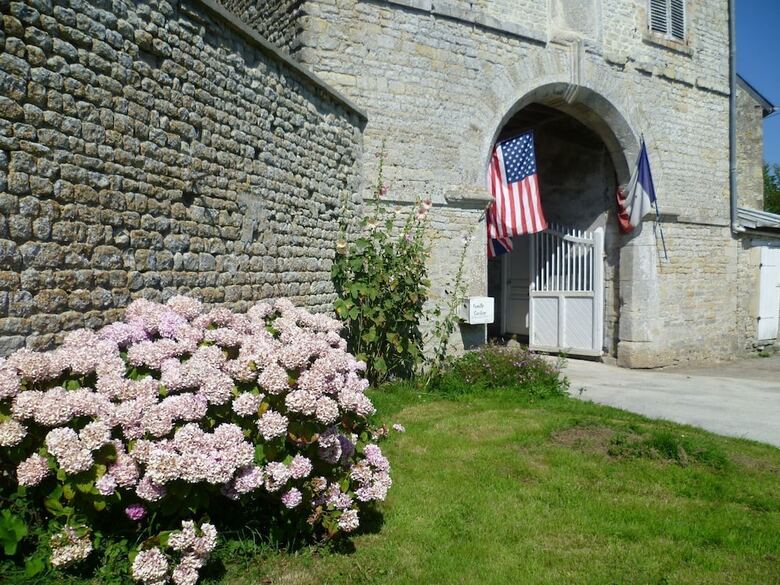 Bed & Breakfast Le Relais de La Libert� - Utah Beach