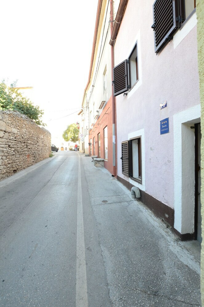 House Nevenka