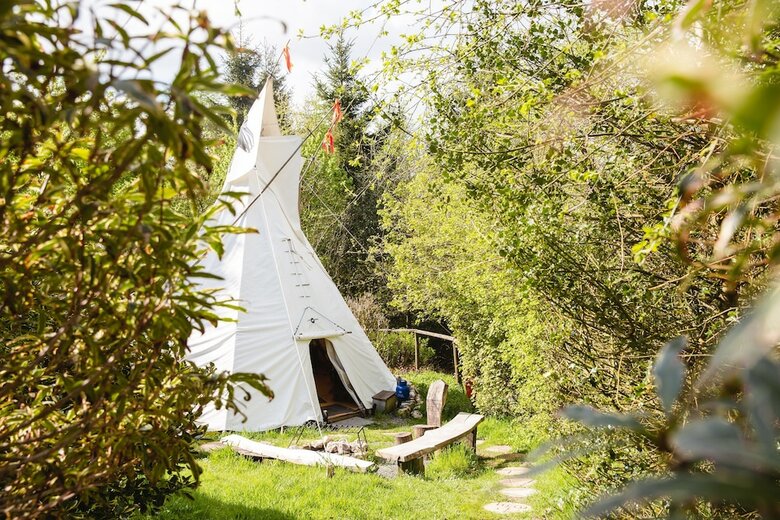 Hotel Larkhill Tipis And Yurts