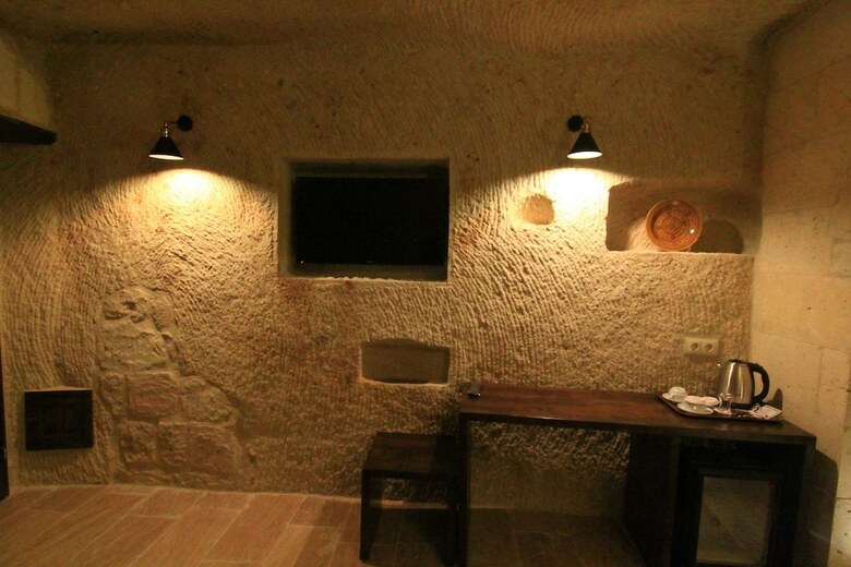 Hotel Tafana Cave & Stone Lodge