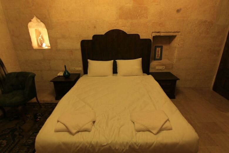 Hotel Tafana Cave & Stone Lodge