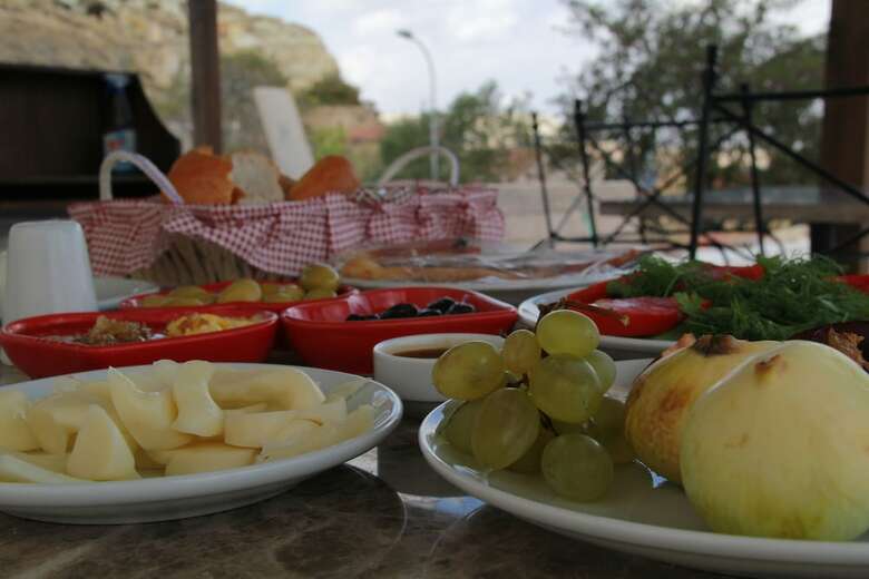 Hotel Tafana Cave & Stone Lodge