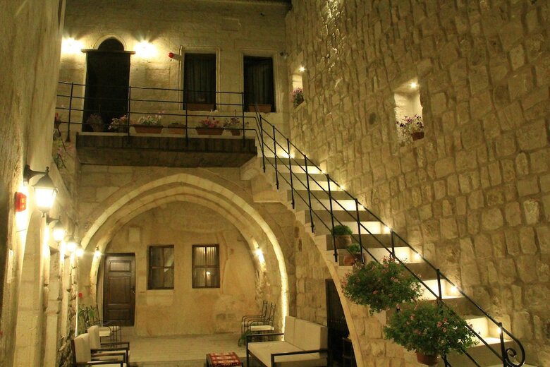 Hotel Tafana Cave & Stone Lodge