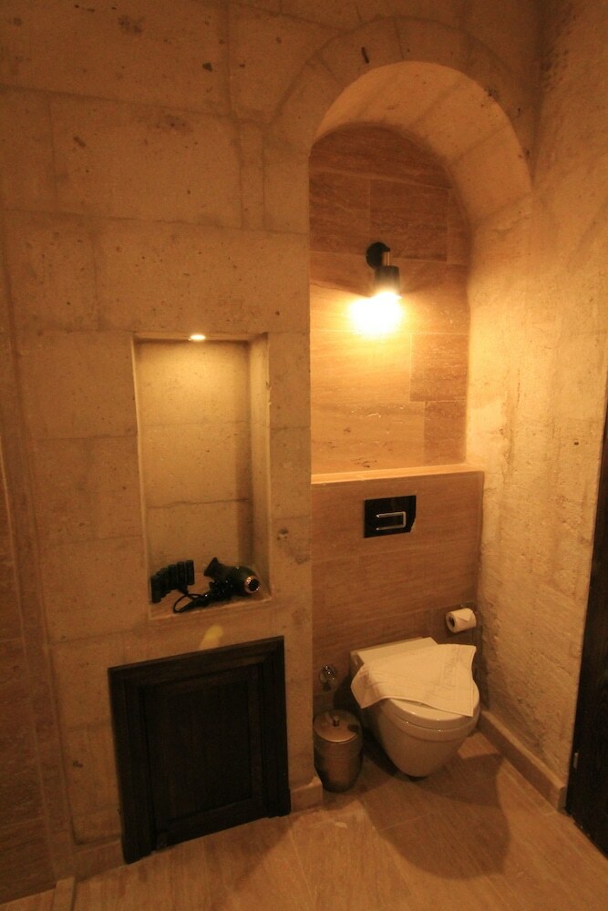 Hotel Tafana Cave & Stone Lodge