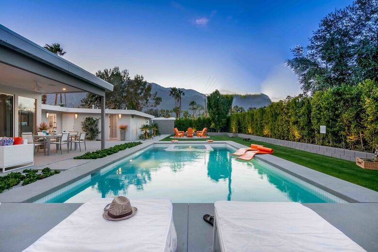 Ps Desert Indulgence Three-bedroom House
