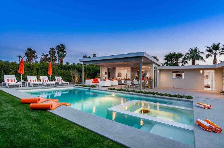 Ps Desert Indulgence Three-bedroom House