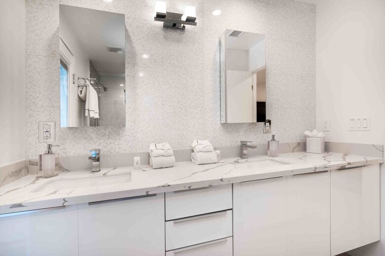Ps Desert Indulgence Three-bedroom House