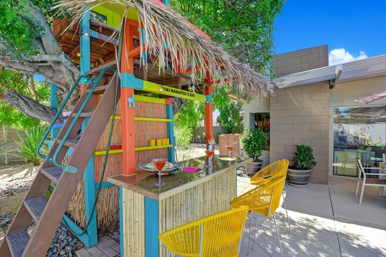 Banana Cabana Palm Springs Three Bedroom House