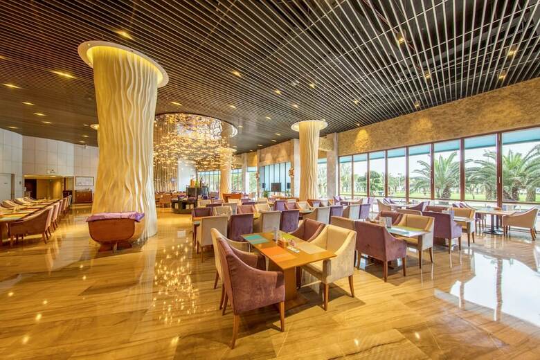 Days Hotel & Suites Yangjiang