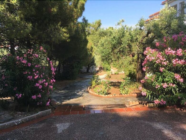 Aparthotel Villa Askamnia Resort