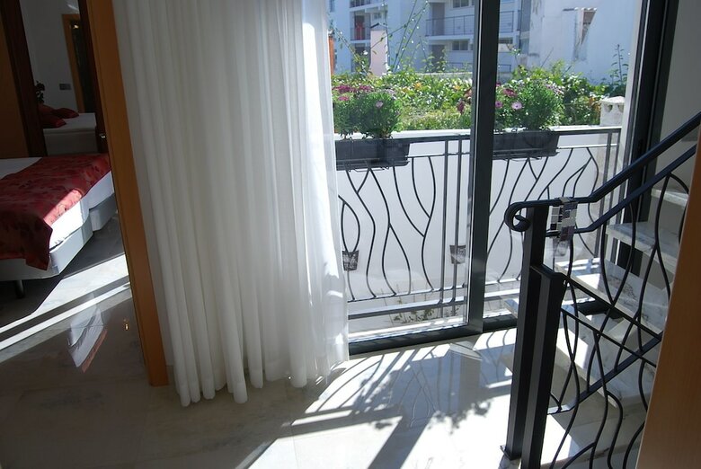 The Birds Nest Luxury B&B